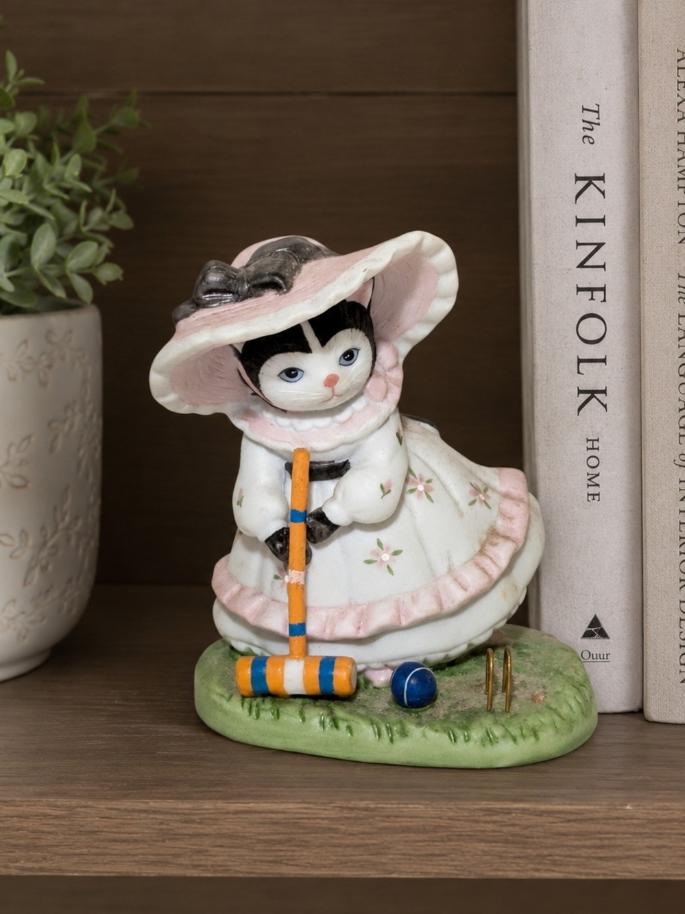 Kitty Cucumber "Ellie" Croquet Figurine Schmid 1992 Vintage Cat Collectible